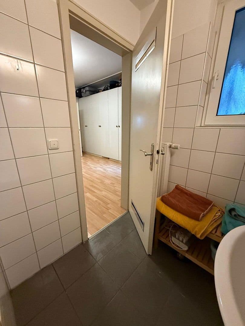 Prenájom bytu 2-izbový 73 m², Kurfürstenstr. 12-14, Köln, Severné Porýnie - Westfálsko Prenájom bytu 2-izbový 73 m², Kurfürstenstr. 12-14, Köln, Severné Porýnie - Westfálsko