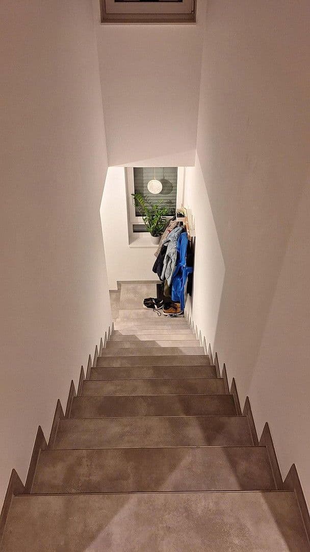 Prenájom bytu 3-izbový 93 m², Siegburger Straße 44a, Overath, Severné Porýnie - Westfálsko Prenájom bytu 3-izbový 93 m², Siegburger Straße 44a, Overath, Severné Porýnie - Westfálsko