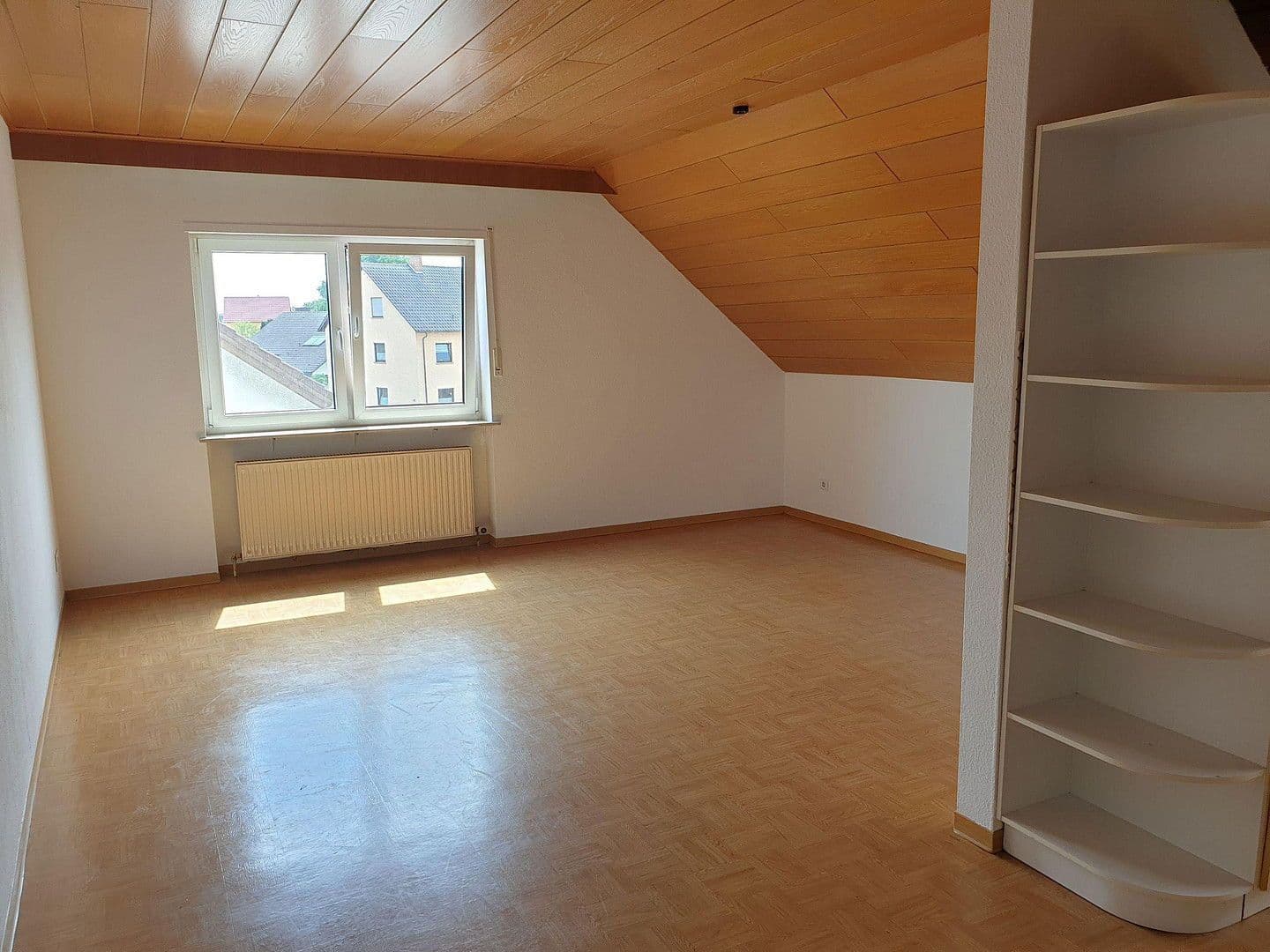 Predaj bytu 2-izbový 56 m², Römerberg, Porýnie-Falcko Predaj bytu 2-izbový 56 m², Römerberg, Porýnie-Falcko