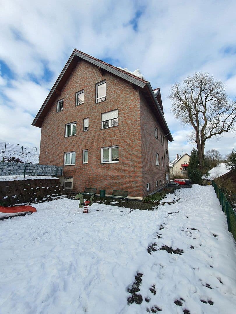 Prenájom bytu 4-izbový 105 m², Klünersweg 14, Paderborn, Severné Porýnie - Westfálsko Prenájom bytu 4-izbový 105 m², Klünersweg 14, Paderborn, Severné Porýnie - Westfálsko