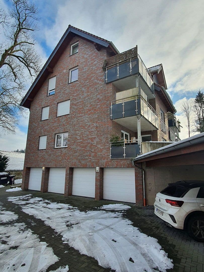 Prenájom bytu 4-izbový 105 m², Klünersweg 14, Paderborn, Severné Porýnie - Westfálsko Prenájom bytu 4-izbový 105 m², Klünersweg 14, Paderborn, Severné Porýnie - Westfálsko