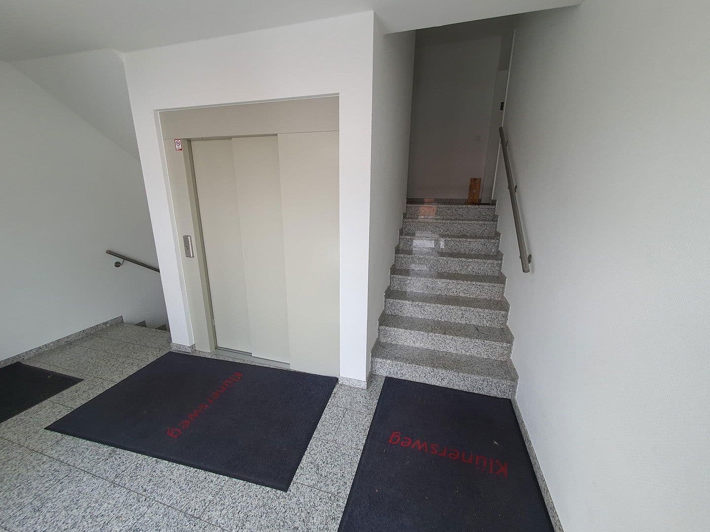 Prenájom bytu 4-izbový 105 m², Klünersweg 14, Paderborn, Severné Porýnie - Westfálsko Prenájom bytu 4-izbový 105 m², Klünersweg 14, Paderborn, Severné Porýnie - Westfálsko