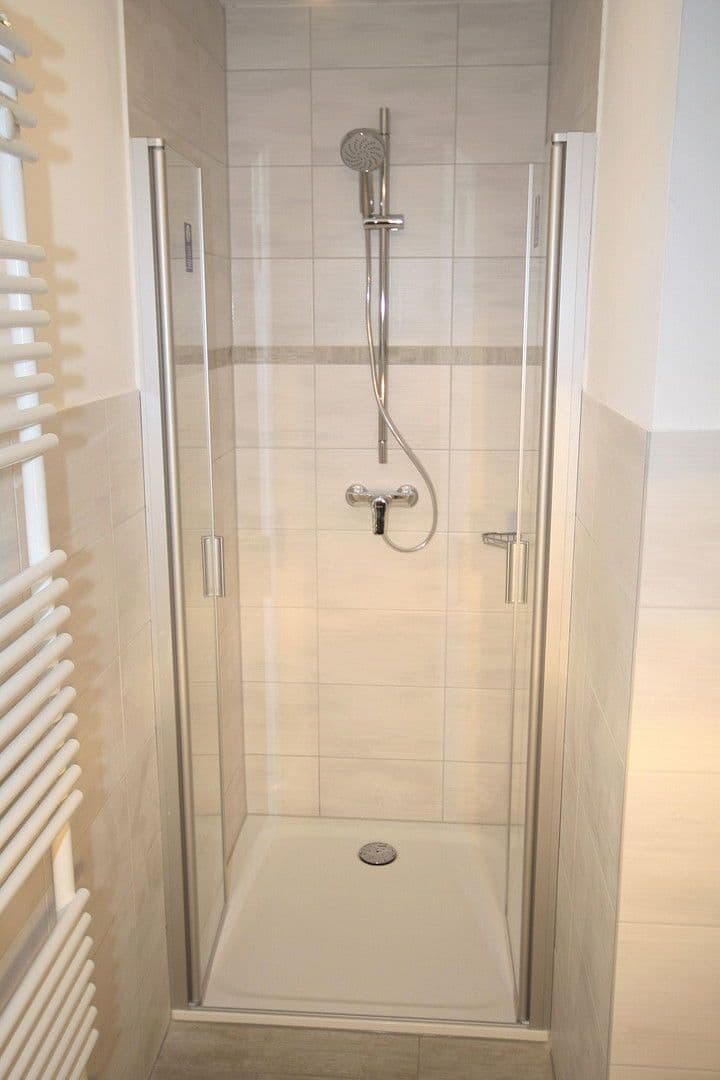 Prenájom bytu 4-izbový 101 m², Gothaer Straße 34, Suhl, Durínsko Prenájom bytu 4-izbový 101 m², Gothaer Straße 34, Suhl, Durínsko