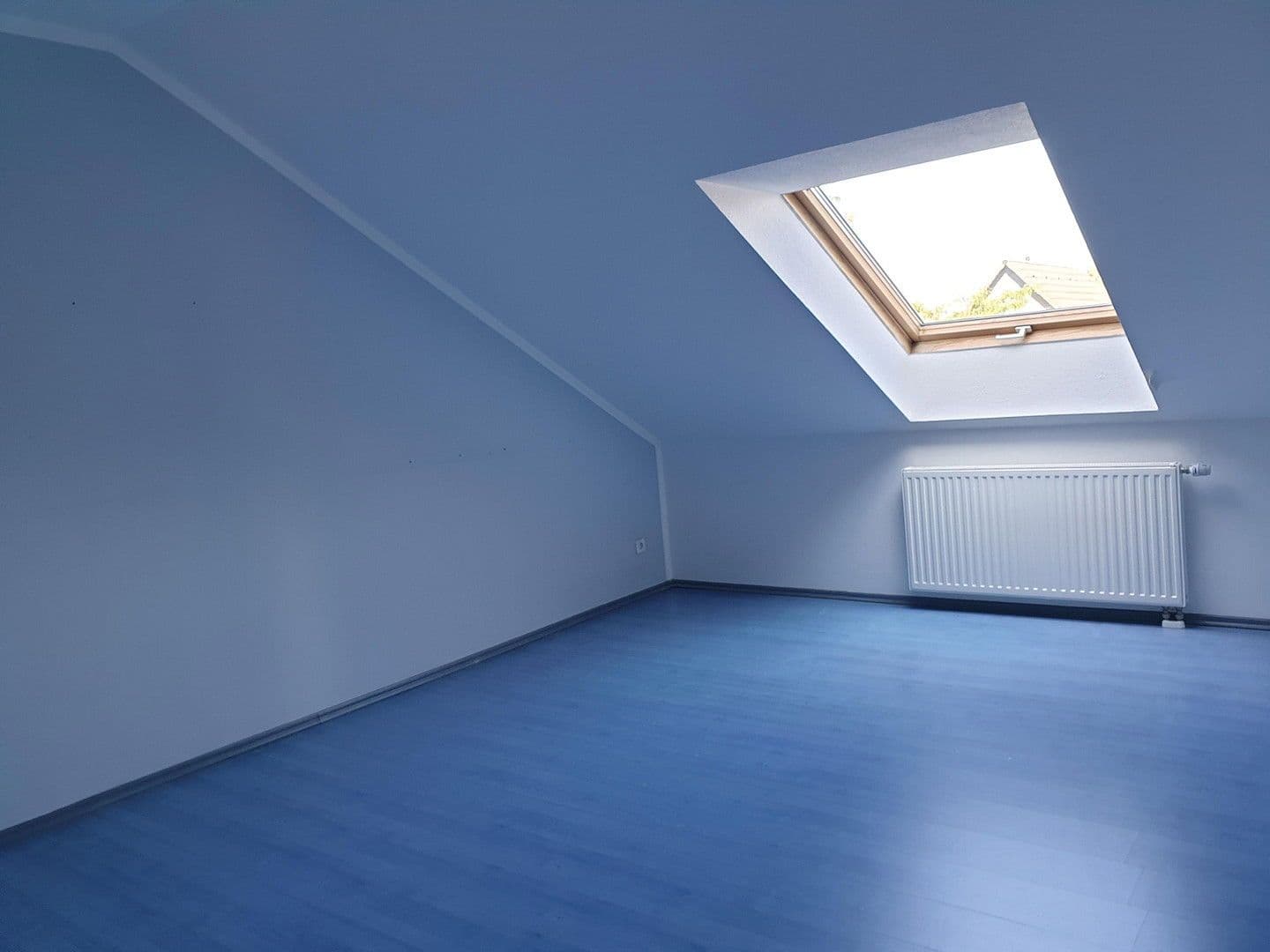 Predaj bytu 3-izbový 85 m², Langenfeld (Rheinland), Severné Porýnie - Westfálsko Predaj bytu 3-izbový 85 m², Langenfeld (Rheinland), Severné Porýnie - Westfálsko