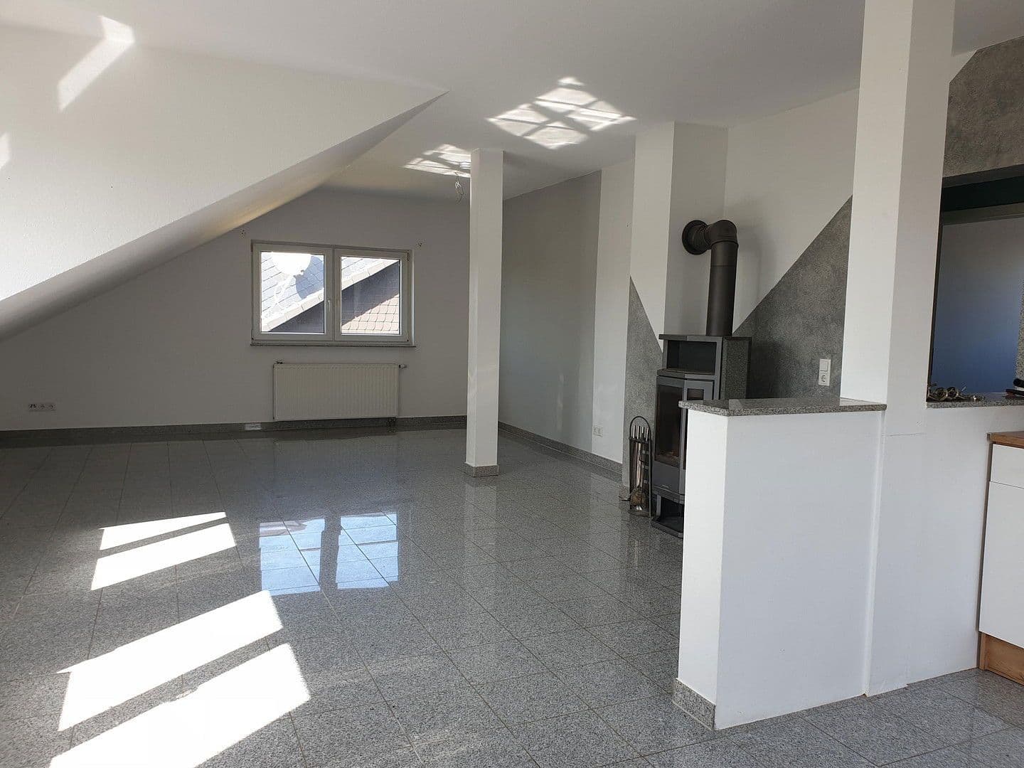 Predaj bytu 3-izbový 85 m², Langenfeld (Rheinland), Severné Porýnie - Westfálsko Predaj bytu 3-izbový 85 m², Langenfeld (Rheinland), Severné Porýnie - Westfálsko