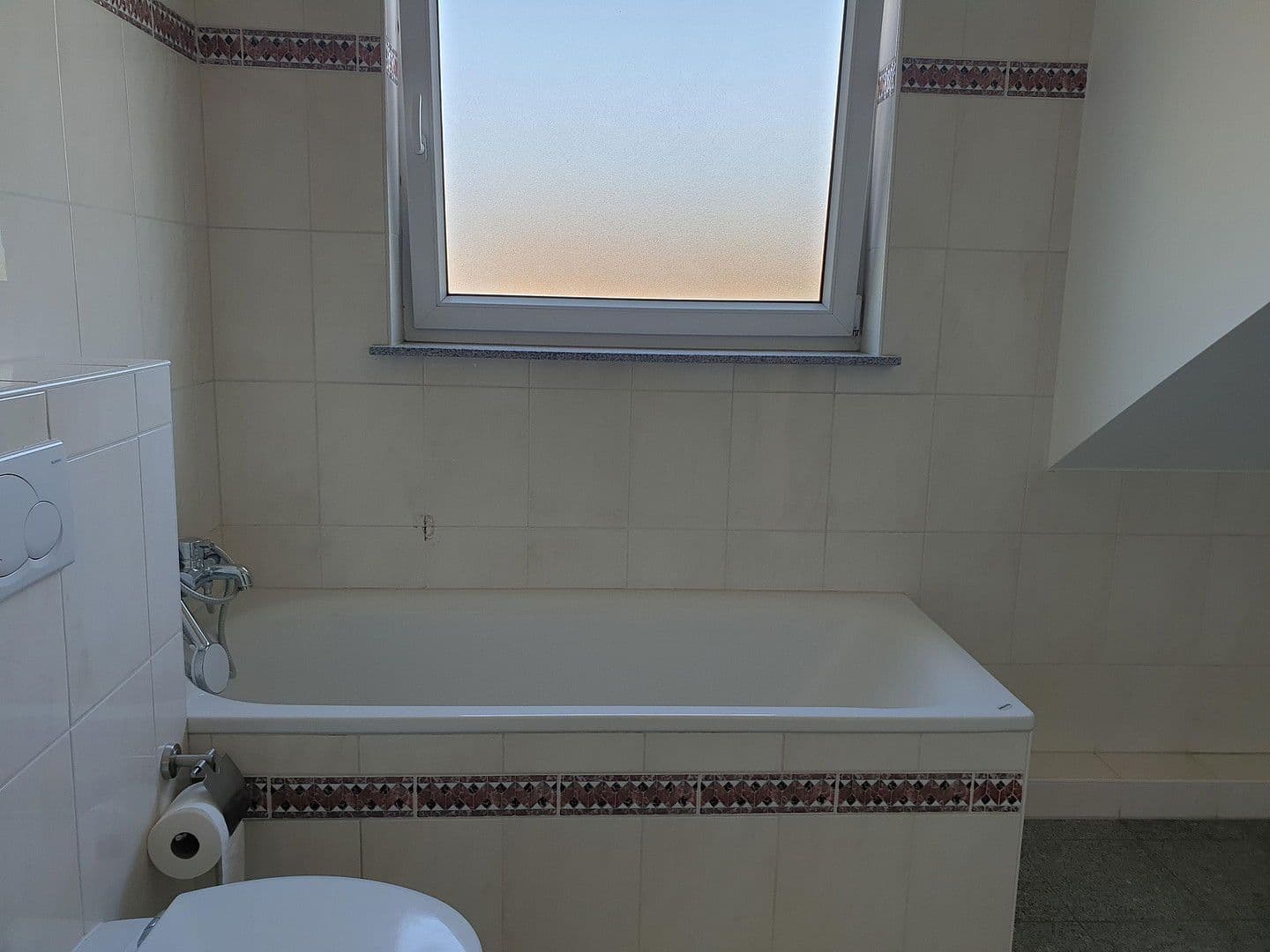 Predaj bytu 3-izbový 85 m², Langenfeld (Rheinland), Severné Porýnie - Westfálsko Predaj bytu 3-izbový 85 m², Langenfeld (Rheinland), Severné Porýnie - Westfálsko