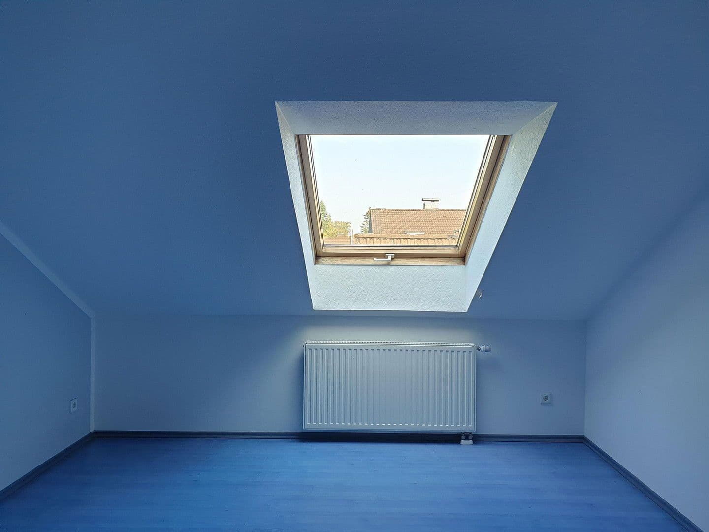 Predaj bytu 3-izbový 85 m², Langenfeld (Rheinland), Severné Porýnie - Westfálsko Predaj bytu 3-izbový 85 m², Langenfeld (Rheinland), Severné Porýnie - Westfálsko