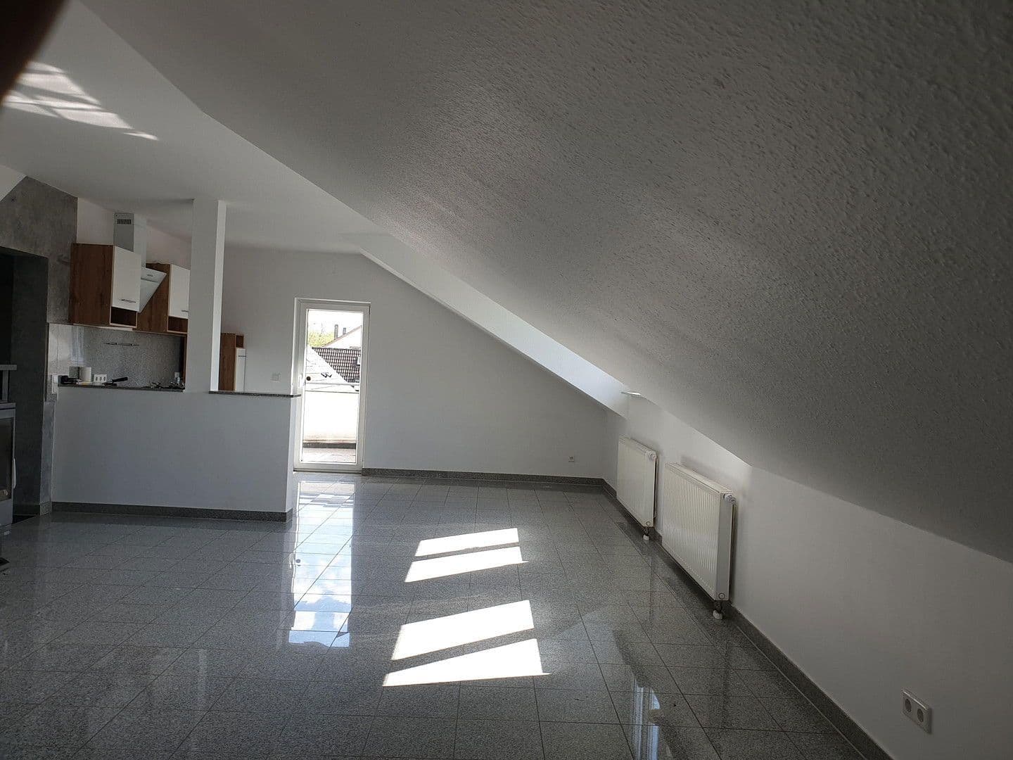 Predaj bytu 3-izbový 85 m², Langenfeld (Rheinland), Severné Porýnie - Westfálsko Predaj bytu 3-izbový 85 m², Langenfeld (Rheinland), Severné Porýnie - Westfálsko