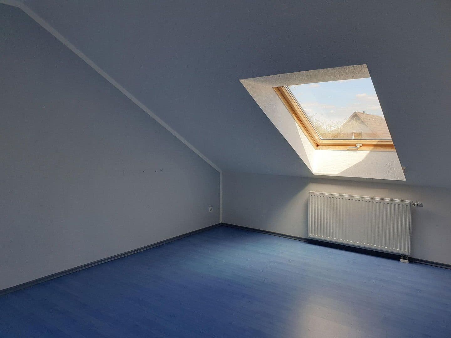 Predaj bytu 3-izbový 85 m², Langenfeld (Rheinland), Severné Porýnie - Westfálsko Predaj bytu 3-izbový 85 m², Langenfeld (Rheinland), Severné Porýnie - Westfálsko