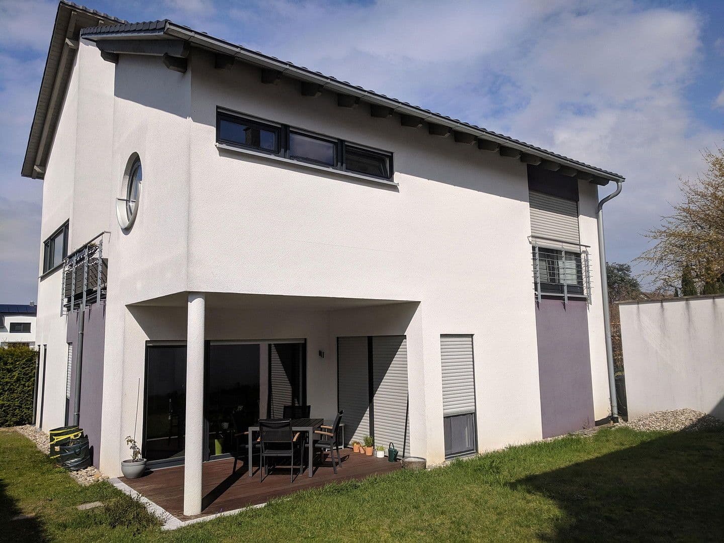 Prenájom bytu 3-izbový 121 m², St. Leon-Rot, Bádensko-Wurttembersko Prenájom bytu 3-izbový 121 m², St. Leon-Rot, Bádensko-Wurttembersko