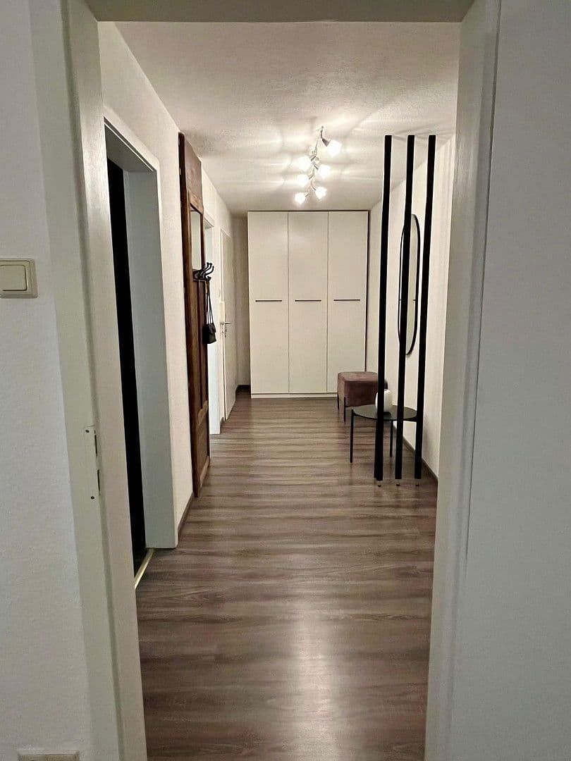 Prenájom bytu 2-izbový 53 m², Stuttgart, Bádensko-Wurttembersko Prenájom bytu 2-izbový 53 m², Stuttgart, Bádensko-Wurttembersko