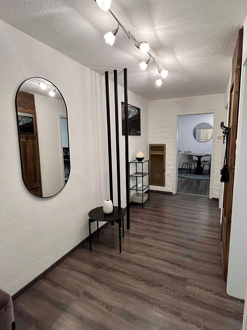 Prenájom bytu 2-izbový 53 m², Stuttgart, Bádensko-Wurttembersko Prenájom bytu 2-izbový 53 m², Stuttgart, Bádensko-Wurttembersko