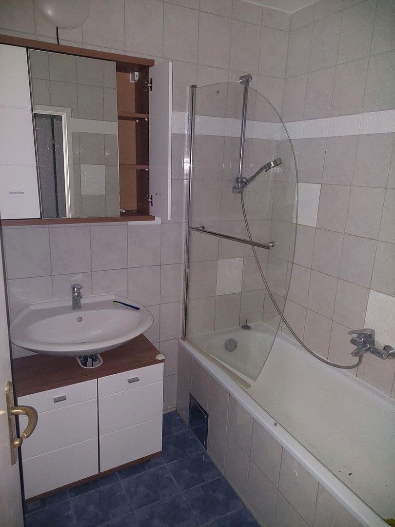 Prenájom bytu 3-izbový 80 m², Sulzweg 10, Wien, Viedeň Prenájom bytu 3-izbový 80 m², Sulzweg 10, Wien, Viedeň