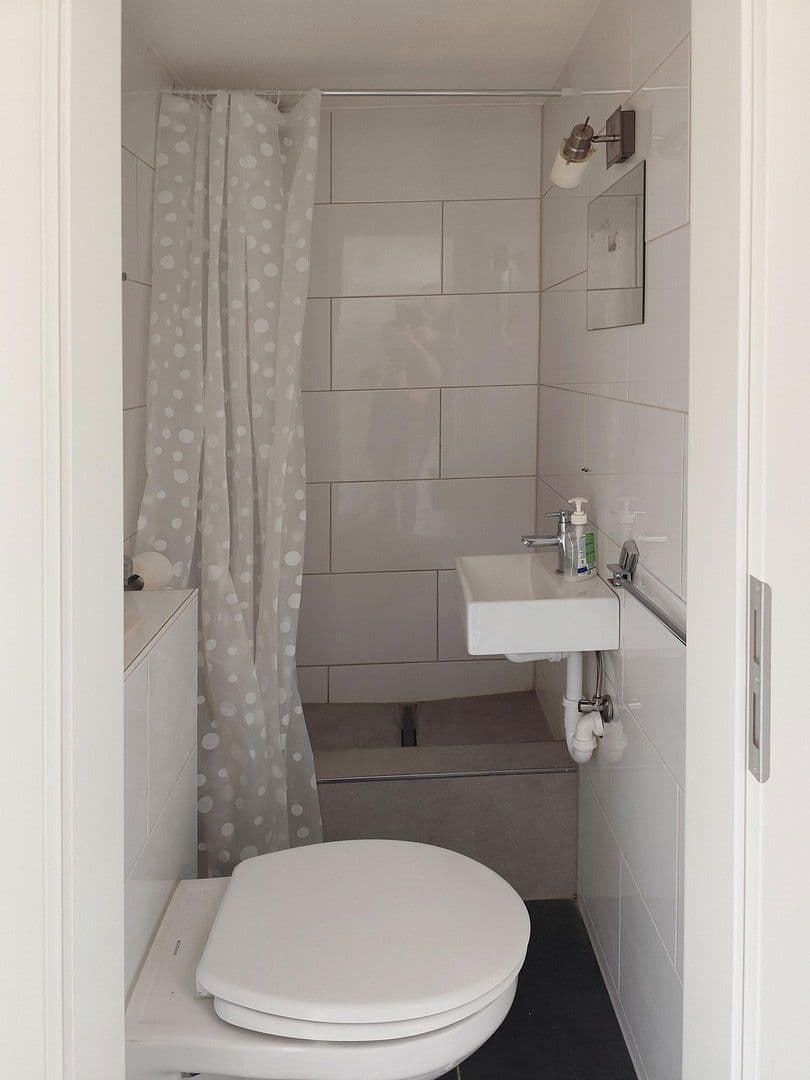 Prenájom bytu 1-izbový 23 m², Rielasingen-Worblingen, Bádensko-Wurttembersko Prenájom bytu 1-izbový 23 m², Rielasingen-Worblingen, Bádensko-Wurttembersko