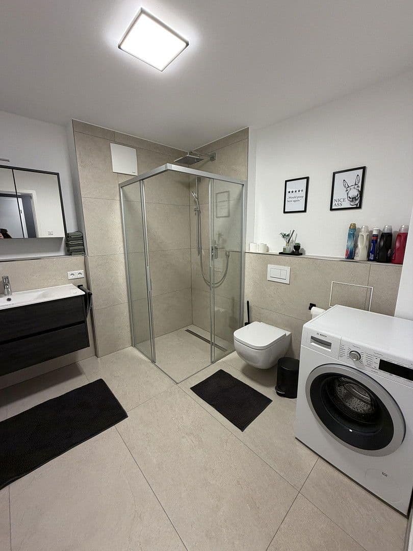 Prenájom bytu 3-izbový 84 m², Ludwig-Kaiser-Weg 12, Deggendorf, Bavorsko Prenájom bytu 3-izbový 84 m², Ludwig-Kaiser-Weg 12, Deggendorf, Bavorsko