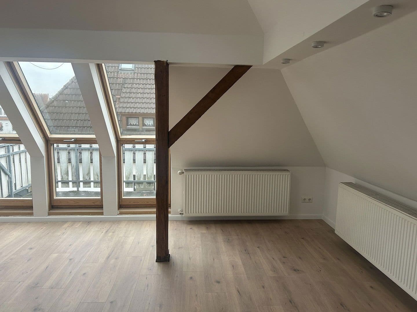 Prenájom bytu 6-izbový 146 m², Hermannstraße 17, Lauf an der Pegnitz, Bavorsko Prenájom bytu 6-izbový 146 m², Hermannstraße 17, Lauf an der Pegnitz, Bavorsko