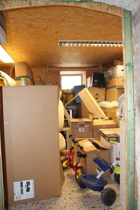 Prenájom bytu 4-izbový 110 m², Coburger Allee 17, Sonneberg, Durínsko Prenájom bytu 4-izbový 110 m², Coburger Allee 17, Sonneberg, Durínsko