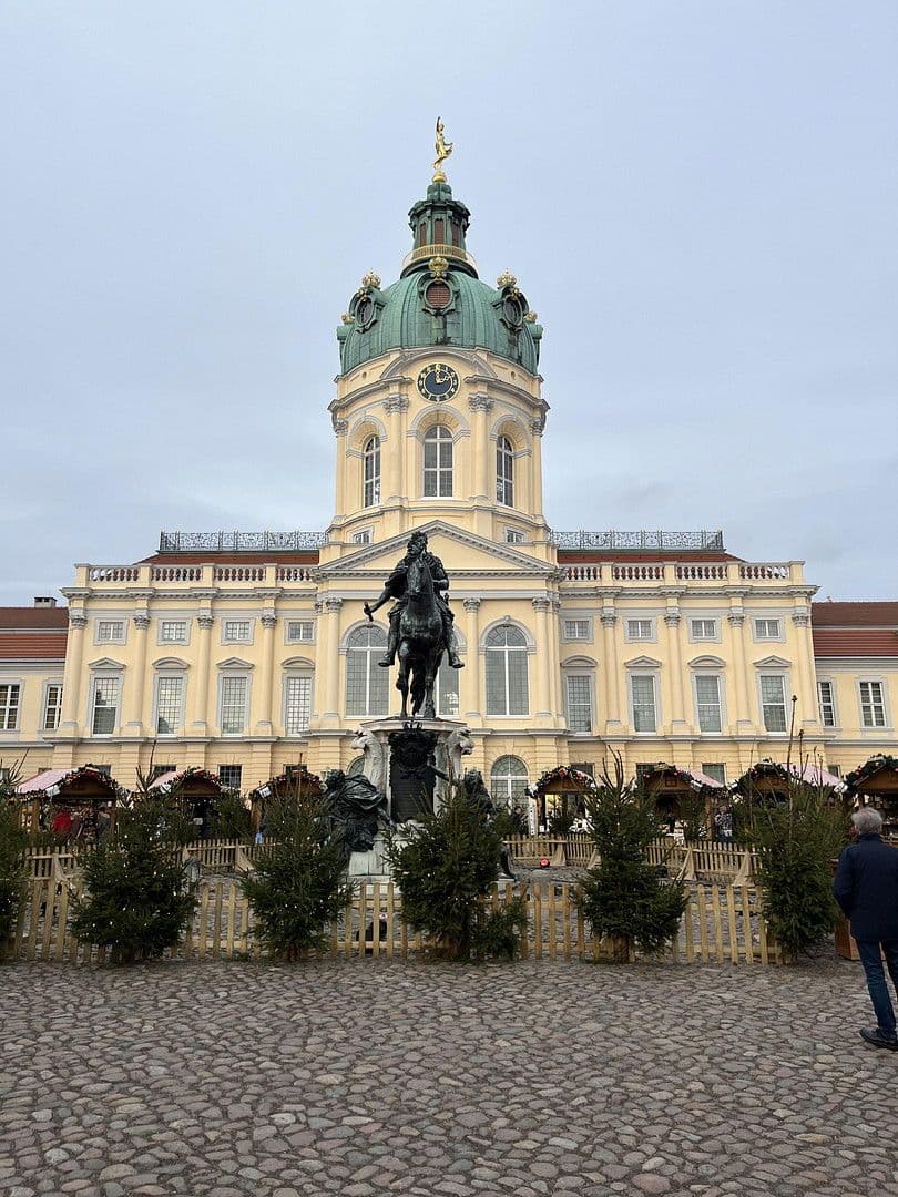 Predaj bytu 2-izbový 57 m², Eosander Str.36, Berlin, Berlín Predaj bytu 2-izbový 57 m², Eosander Str.36, Berlin, Berlín