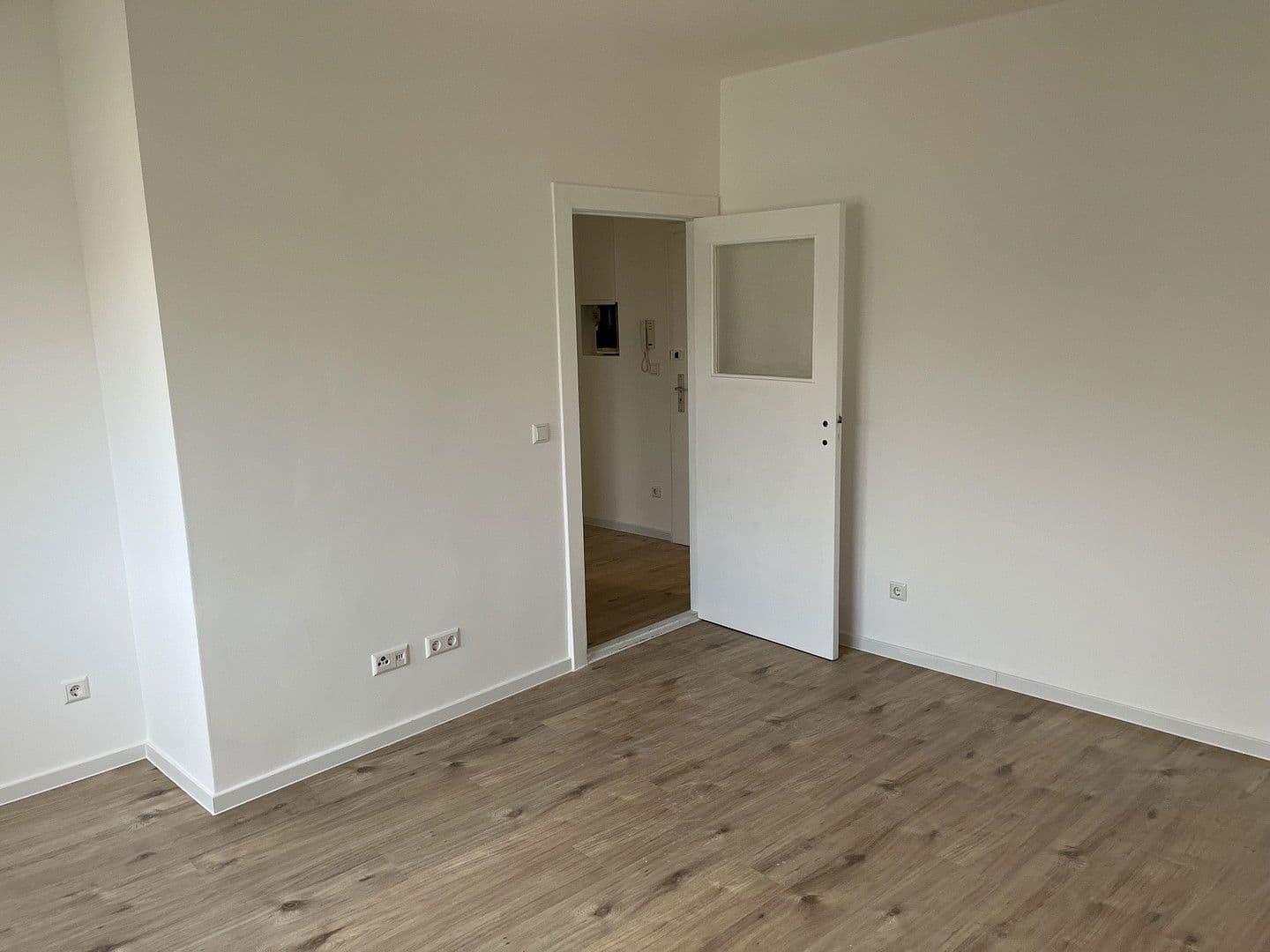 Predaj bytu 2-izbový 57 m², Eosander Str.36, Berlin, Berlín Predaj bytu 2-izbový 57 m², Eosander Str.36, Berlin, Berlín