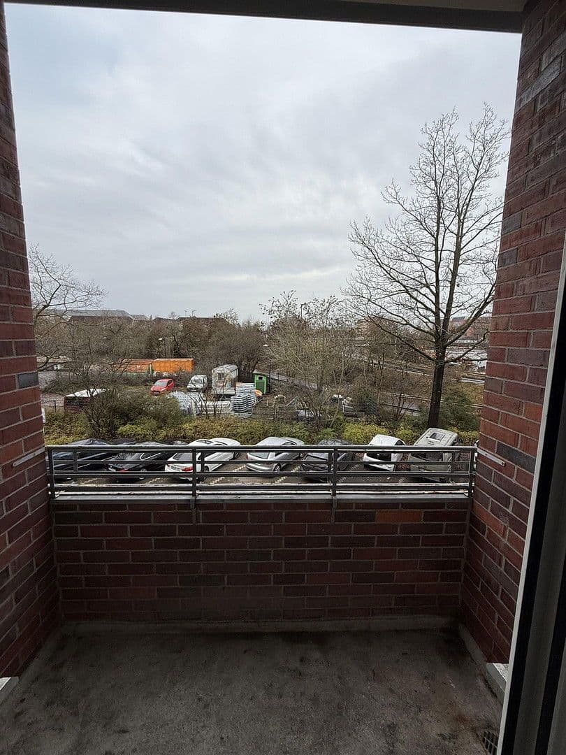 Prenájom bytu 5-izbový 105 m², Schlangenbader Straße, Berlin, Berlín Prenájom bytu 5-izbový 105 m², Schlangenbader Straße, Berlin, Berlín