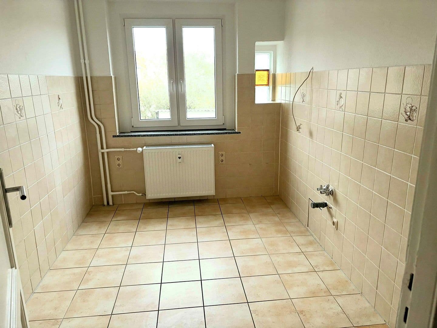 Prenájom bytu 3-izbový 78 m², Frankfurt/Oder, Brandenbursko Prenájom bytu 3-izbový 78 m², Frankfurt/Oder, Brandenbursko