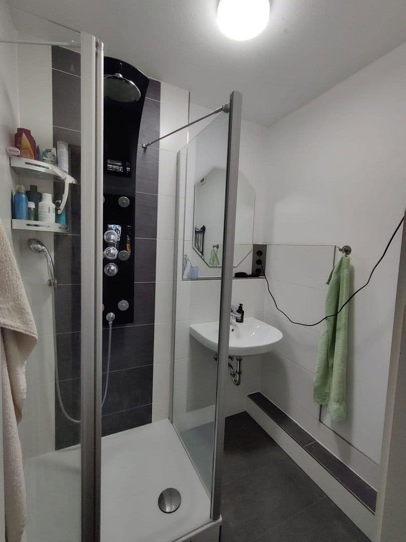 Predaj bytu 5-izbový 100 m², Laatzen, Dolné Sasko Predaj bytu 5-izbový 100 m², Laatzen, Dolné Sasko