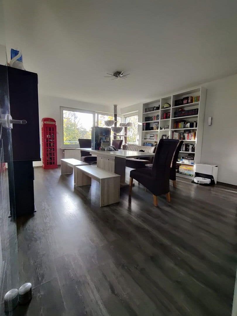 Predaj bytu 5-izbový 100 m², Laatzen, Dolné Sasko Predaj bytu 5-izbový 100 m², Laatzen, Dolné Sasko