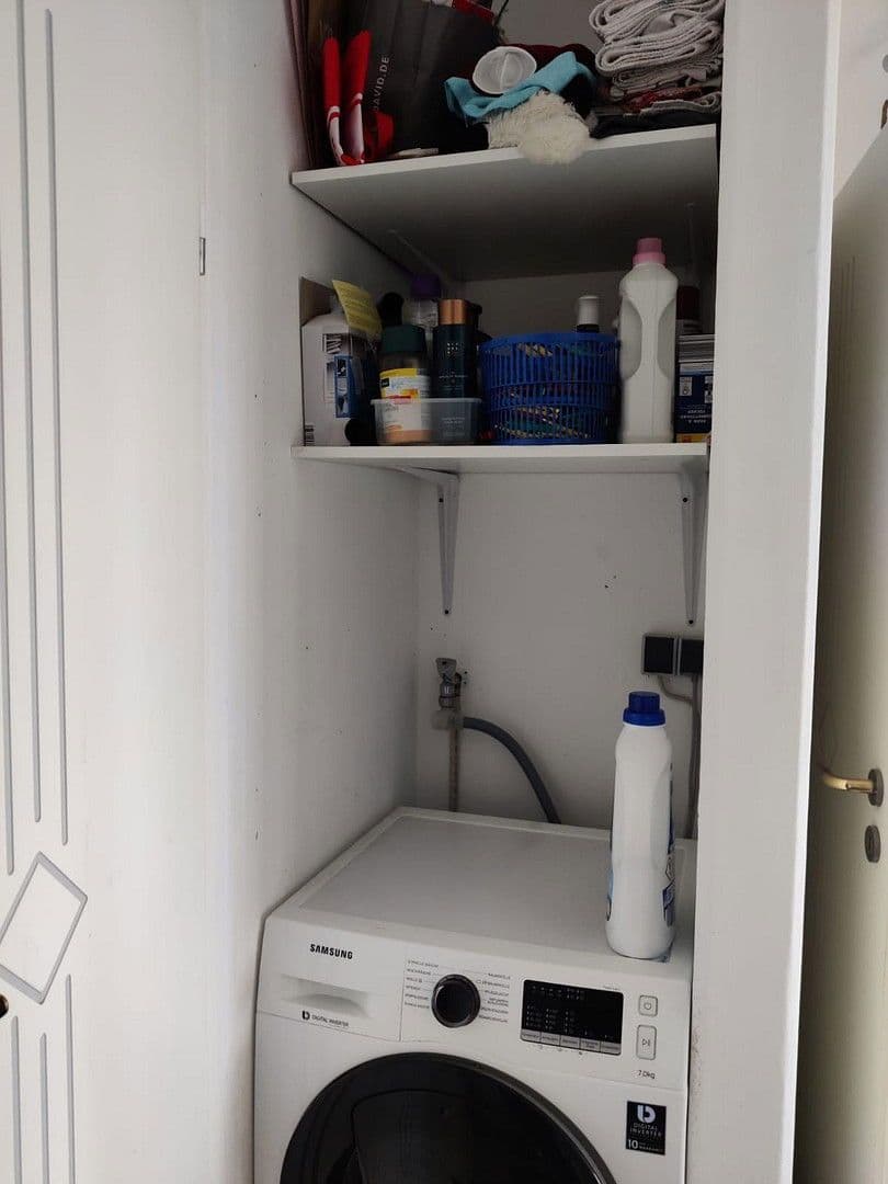 Predaj bytu 5-izbový 100 m², Laatzen, Dolné Sasko Predaj bytu 5-izbový 100 m², Laatzen, Dolné Sasko