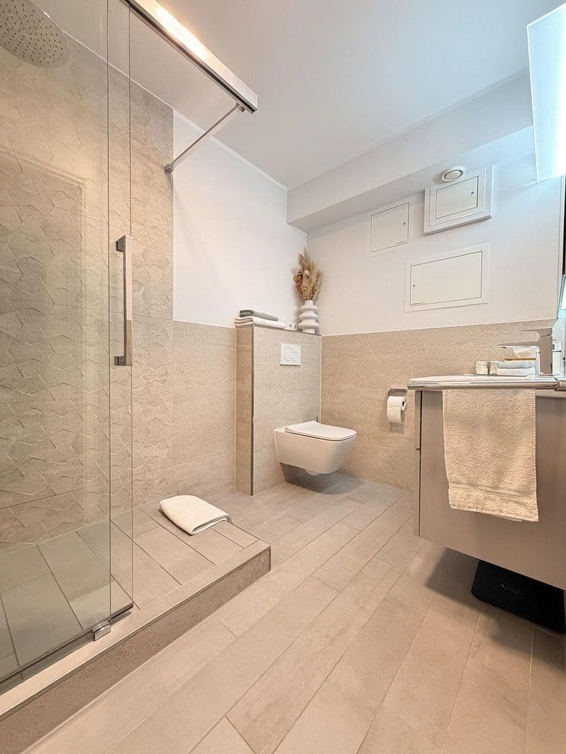 Predaj bytu 5-izbový 178 m², Bonn, Severné Porýnie - Westfálsko Predaj bytu 5-izbový 178 m², Bonn, Severné Porýnie - Westfálsko