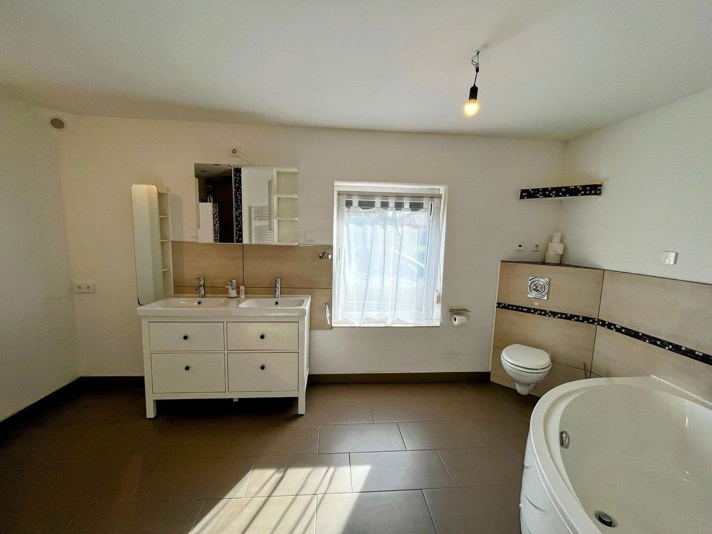 Predaj domu 102 m², pozemek 765 m², Oberhofer Straße 62, Oranienburg, Brandenbursko Predaj domu 102 m², pozemek 765 m², Oberhofer Straße 62, Oranienburg, Brandenbursko