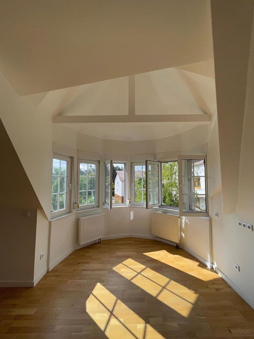 Prenájom bytu 4-izbový 193 m², Bergstraße 16, Carlsberg, Porýnie-Falcko Prenájom bytu 4-izbový 193 m², Bergstraße 16, Carlsberg, Porýnie-Falcko