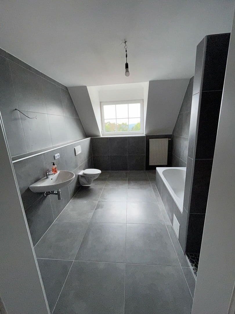 Prenájom bytu 4-izbový 193 m², Bergstraße 16, Carlsberg, Porýnie-Falcko Prenájom bytu 4-izbový 193 m², Bergstraße 16, Carlsberg, Porýnie-Falcko