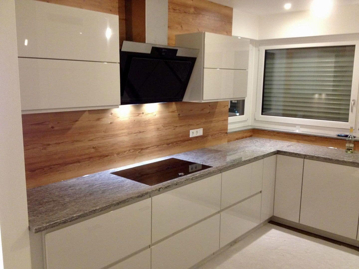 Prenájom bytu 4-izbový 120 m², Heilbronn, Bádensko-Wurttembersko Prenájom bytu 4-izbový 120 m², Heilbronn, Bádensko-Wurttembersko