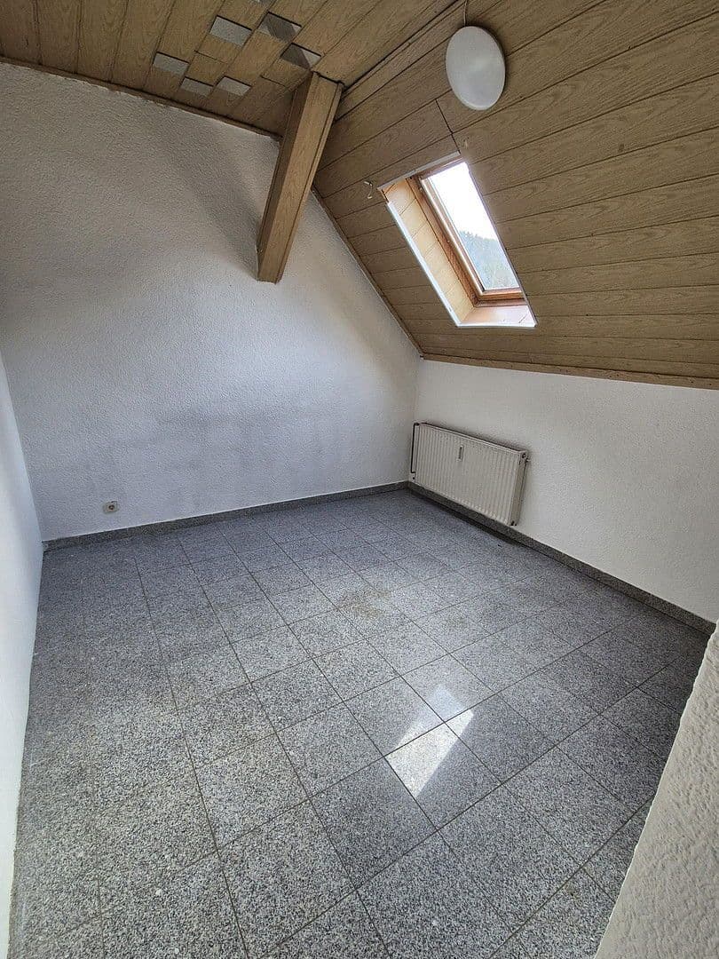 Prenájom bytu 4-izbový 90 m², Ebinger Straße 112/1, Burladingen, Bádensko-Wurttembersko Prenájom bytu 4-izbový 90 m², Ebinger Straße 112/1, Burladingen, Bádensko-Wurttembersko