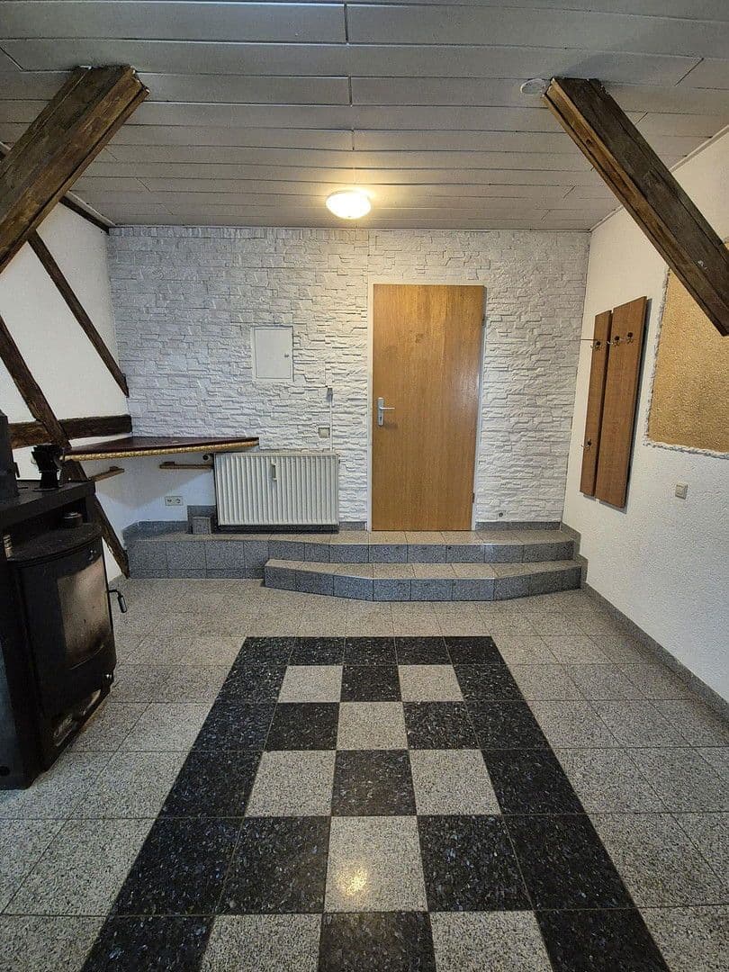 Prenájom bytu 4-izbový 90 m², Ebinger Straße 112/1, Burladingen, Bádensko-Wurttembersko Prenájom bytu 4-izbový 90 m², Ebinger Straße 112/1, Burladingen, Bádensko-Wurttembersko