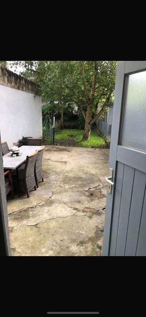 Prenájom bytu 1-izbový 44 m², Sudstraße 12, Saarbrücken, Sársko Prenájom bytu 1-izbový 44 m², Sudstraße 12, Saarbrücken, Sársko