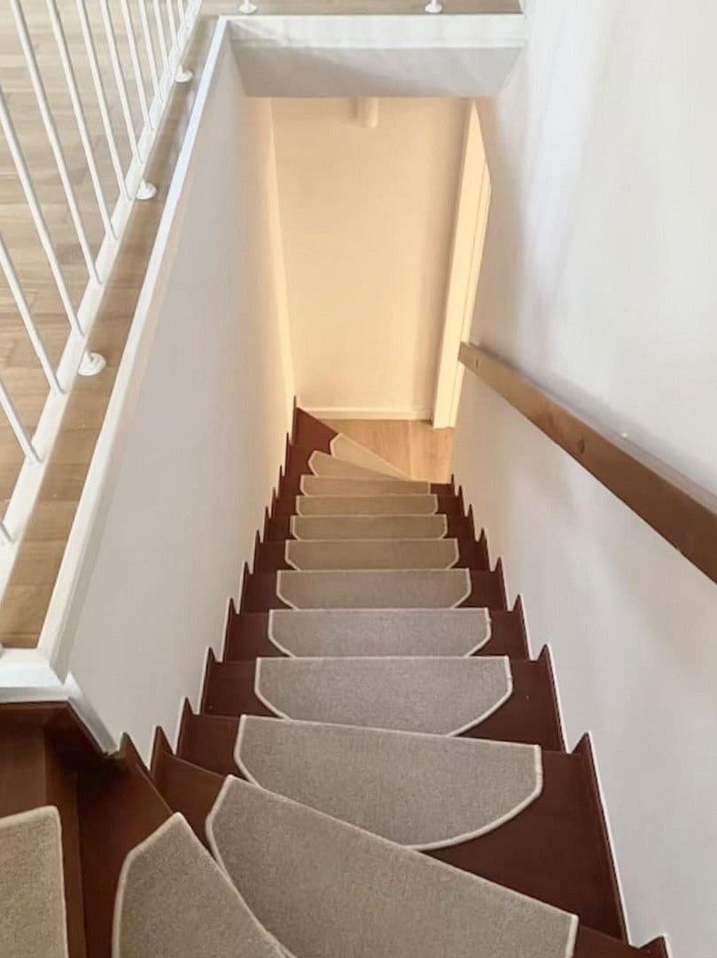 Predaj bytu 4-izbový 110 m², Berlin, Berlín Predaj bytu 4-izbový 110 m², Berlin, Berlín