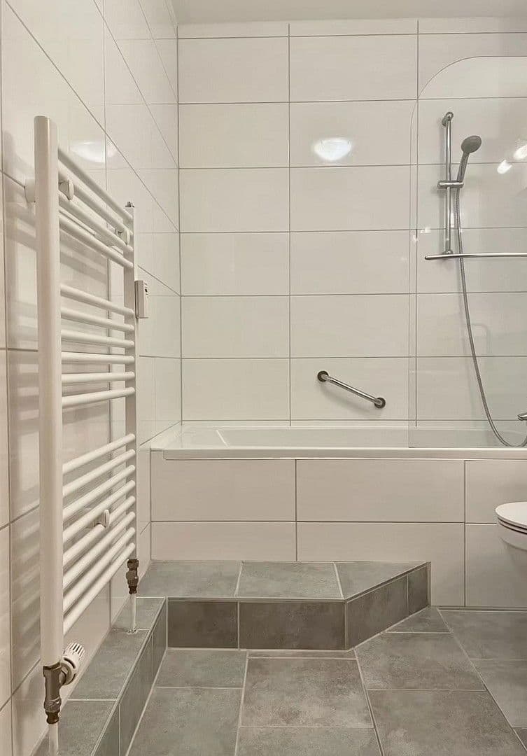 Predaj bytu 4-izbový 110 m², Berlin, Berlín Predaj bytu 4-izbový 110 m², Berlin, Berlín