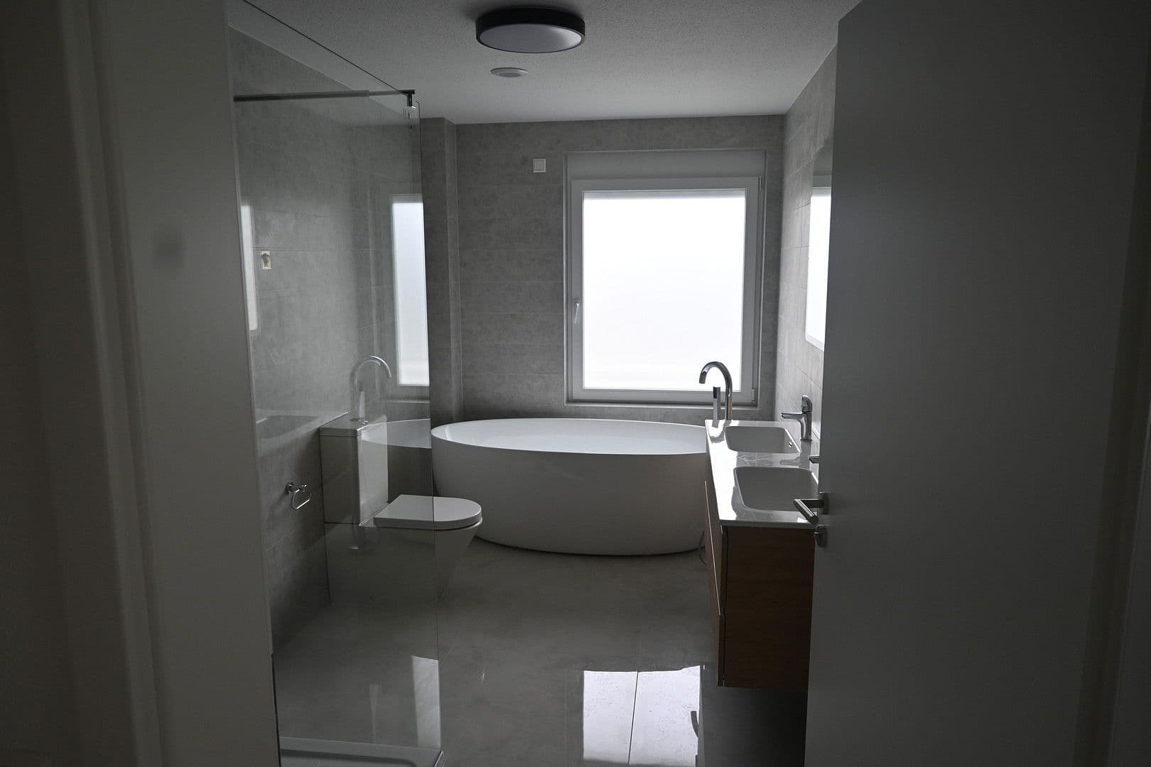 Prenájom bytu 3-izbový 127 m², Thomas-Schreiber-Weg 3, Bad Mergentheim, Bádensko-Wurttembersko Prenájom bytu 3-izbový 127 m², Thomas-Schreiber-Weg 3, Bad Mergentheim, Bádensko-Wurttembersko