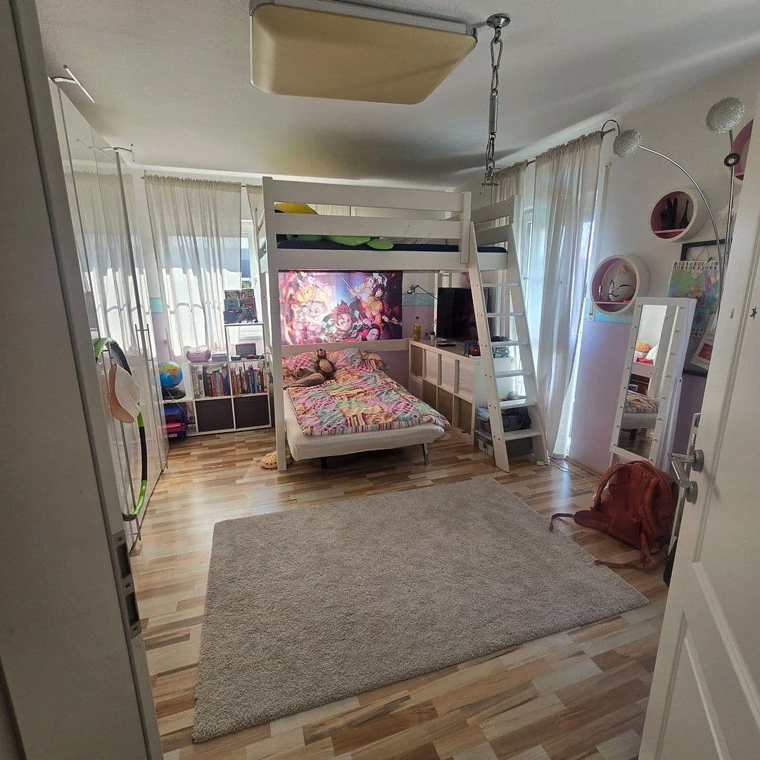 Predaj domu 170 m², pozemek 617 m², Erlangen, Bavorsko Predaj domu 170 m², pozemek 617 m², Erlangen, Bavorsko