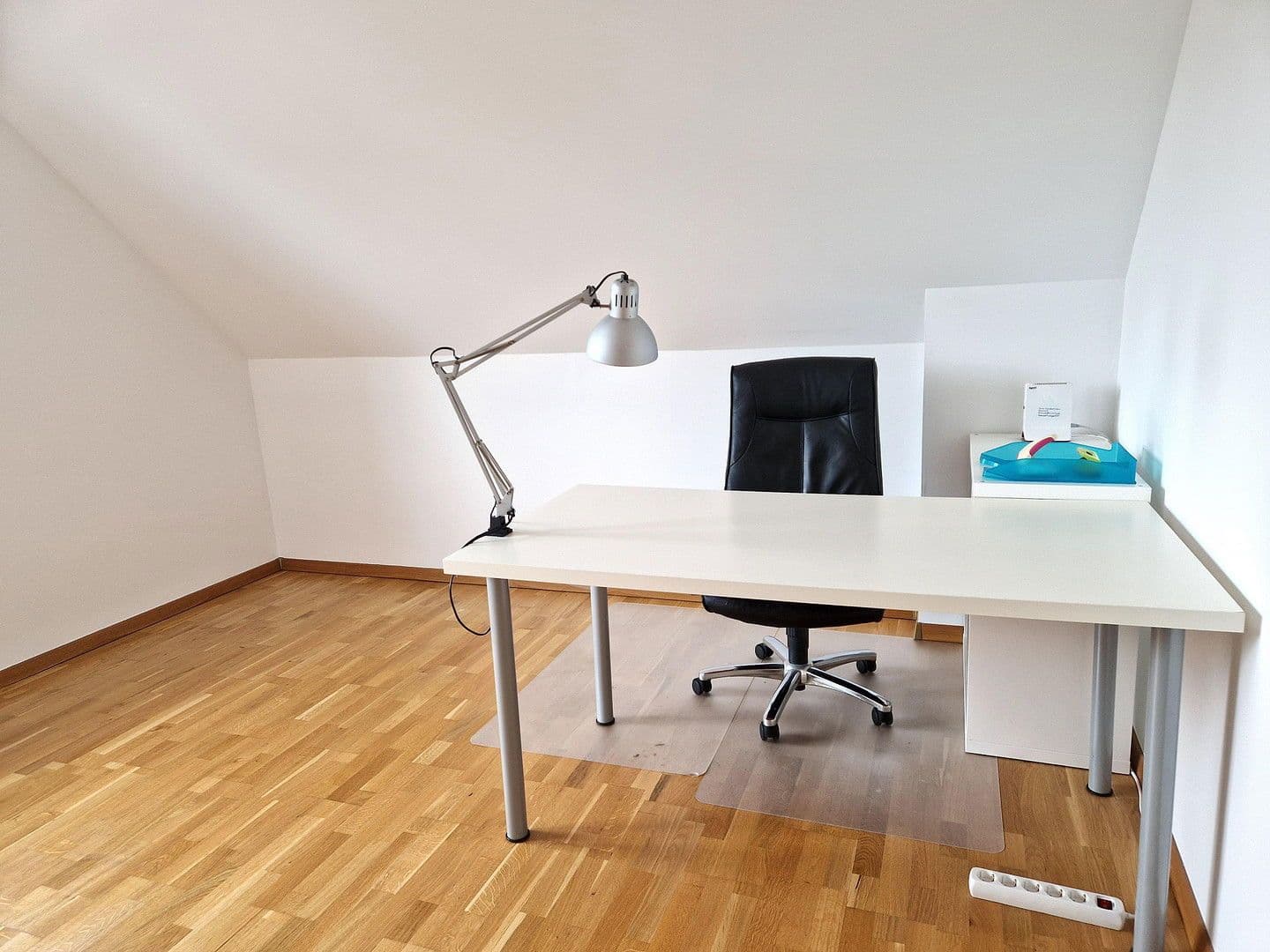 Prenájom domu 165 m², pozemek 536 m², Am Schilfgraben 27, Lehre, Dolné Sasko Prenájom domu 165 m², pozemek 536 m², Am Schilfgraben 27, Lehre, Dolné Sasko