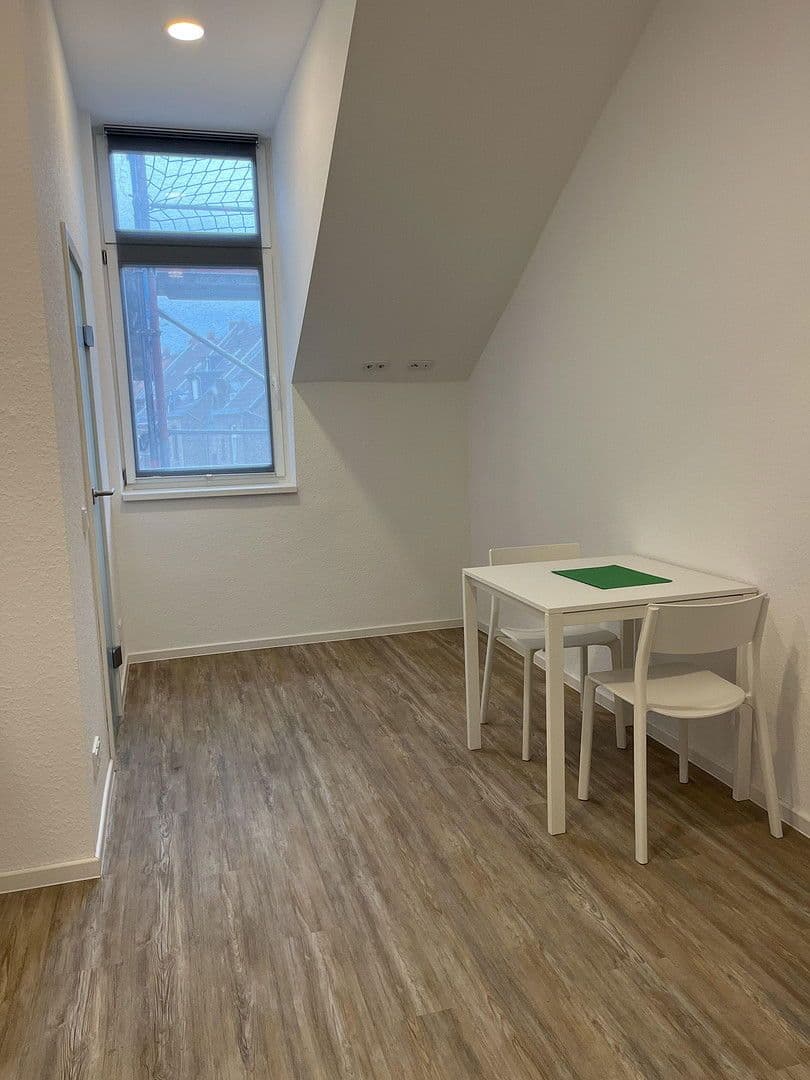 Prenájom bytu 1-izbový 30 m², Gumprechtstr. 2, Köln, Severné Porýnie - Westfálsko Prenájom bytu 1-izbový 30 m², Gumprechtstr. 2, Köln, Severné Porýnie - Westfálsko