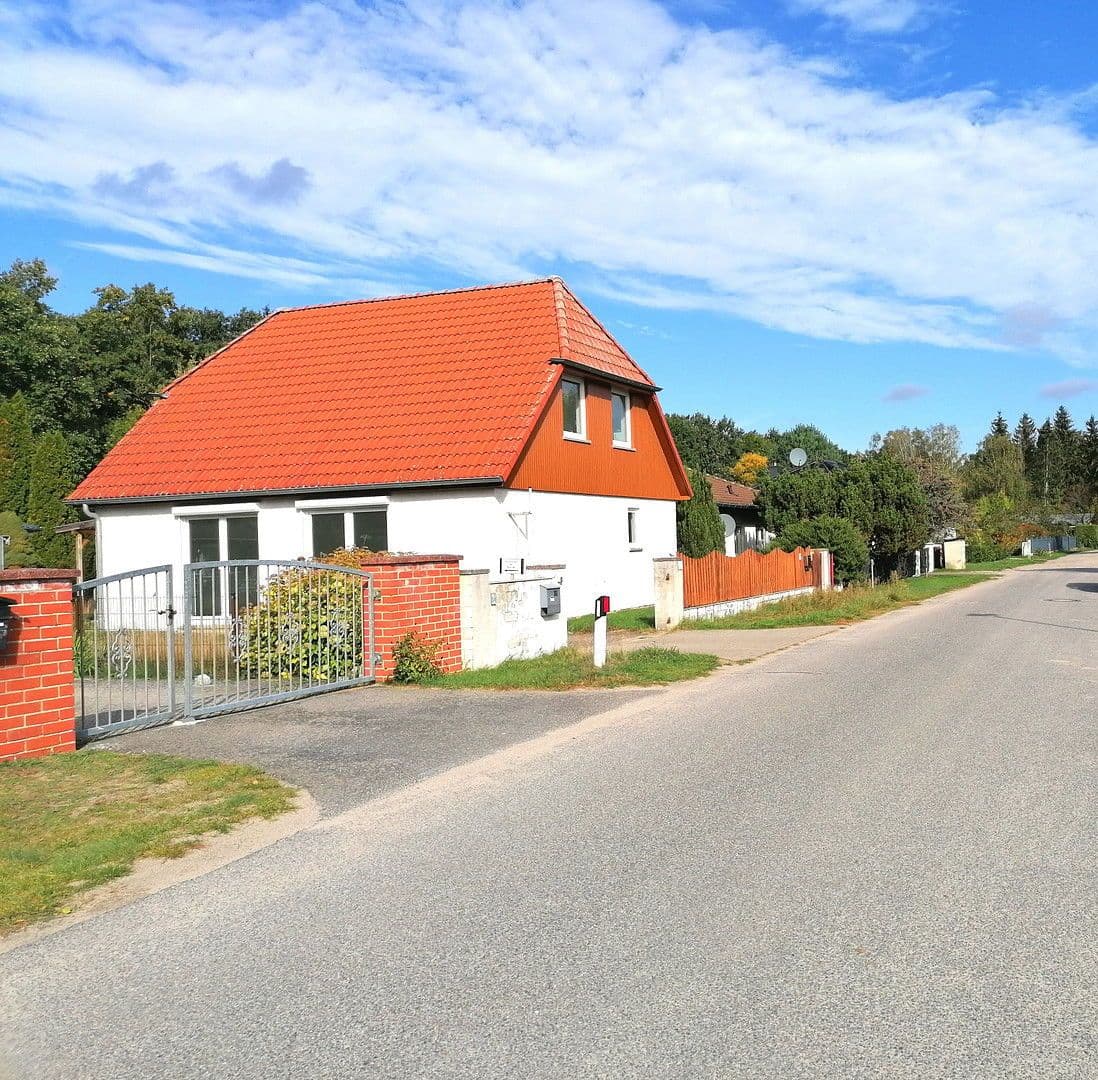 Prenájom domu 120 m², pozemek 378 m², Fürstenwalde/Spree, Brandenbursko Prenájom domu 120 m², pozemek 378 m², Fürstenwalde/Spree, Brandenbursko