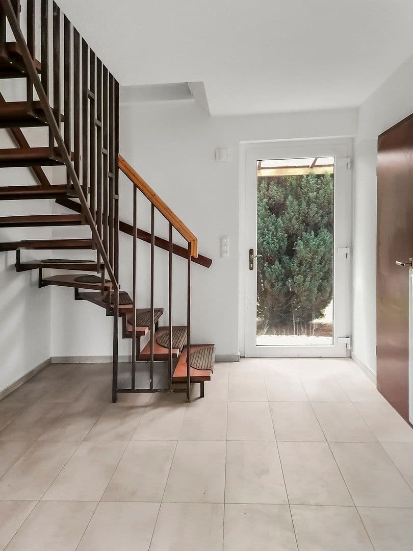 Prenájom domu 120 m², pozemek 378 m², Fürstenwalde/Spree, Brandenbursko Prenájom domu 120 m², pozemek 378 m², Fürstenwalde/Spree, Brandenbursko