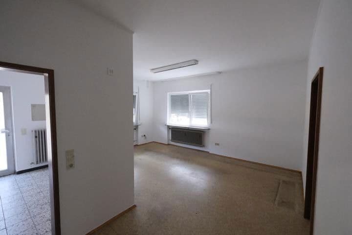 Prenájom nebytového priestoru 300 m², Rodalben, Porýnie-Falcko Prenájom nebytového priestoru 300 m², Rodalben, Porýnie-Falcko