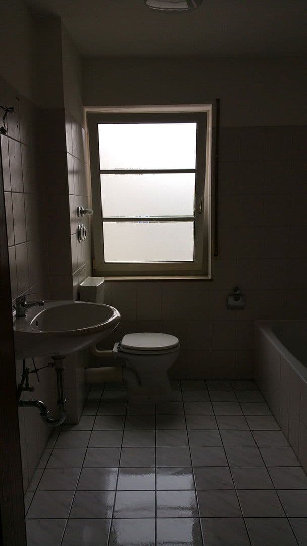 Prenájom bytu 3-izbový 83 m², Rüsselsheim am Main, Hesensko Prenájom bytu 3-izbový 83 m², Rüsselsheim am Main, Hesensko