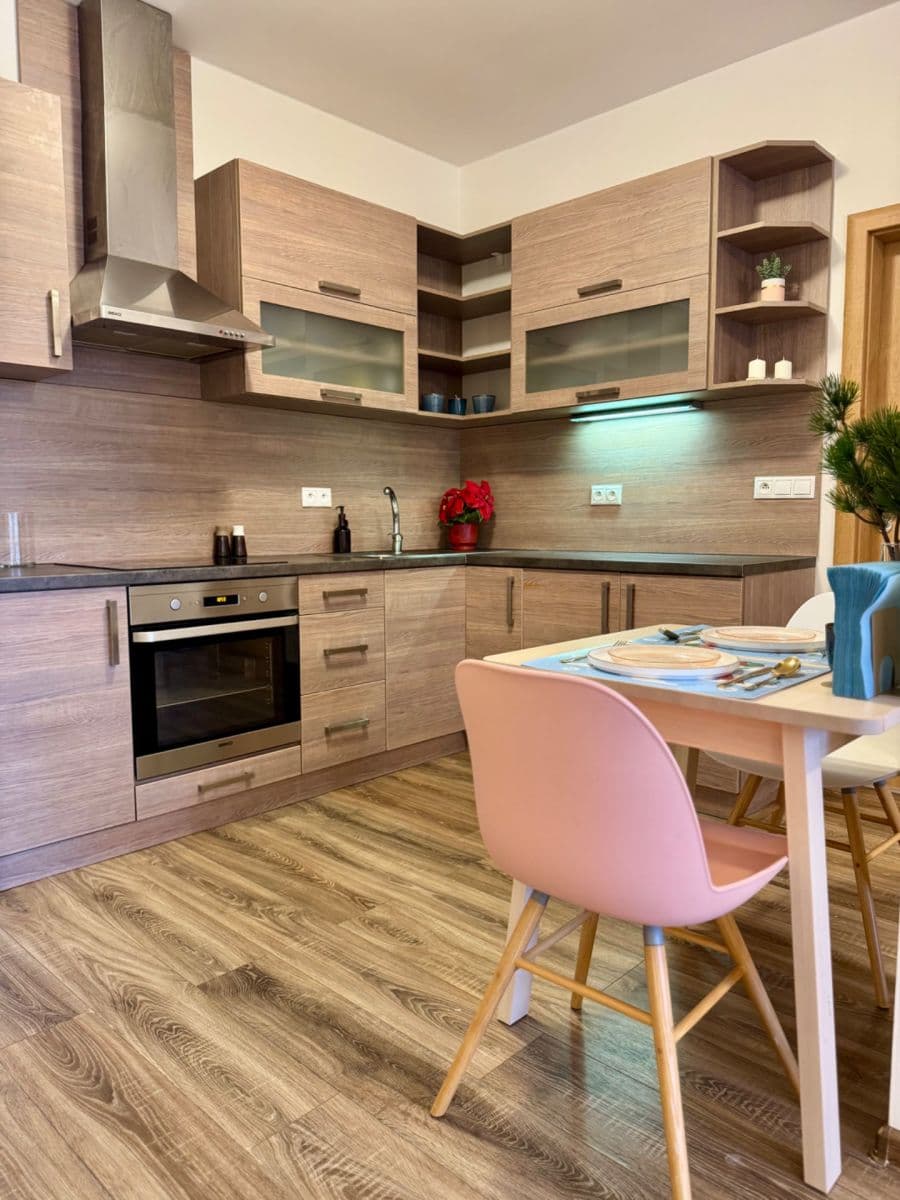 Predaj bytu 3-izbový 68 m², Francisciho, Poprad, Prešovský kraj Predaj bytu 3-izbový 68 m², Francisciho, Poprad, Prešovský kraj