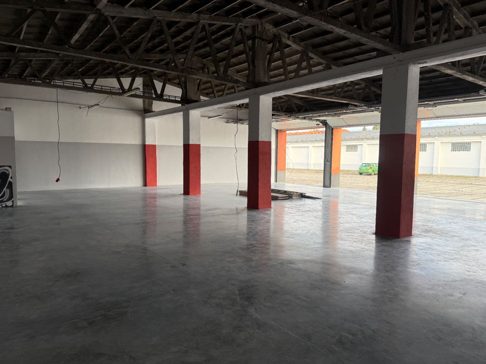 Prenájom garáže 340 m², Domažlice, Plzeňský kraj Prenájom garáže 340 m², Domažlice, Plzeňský kraj