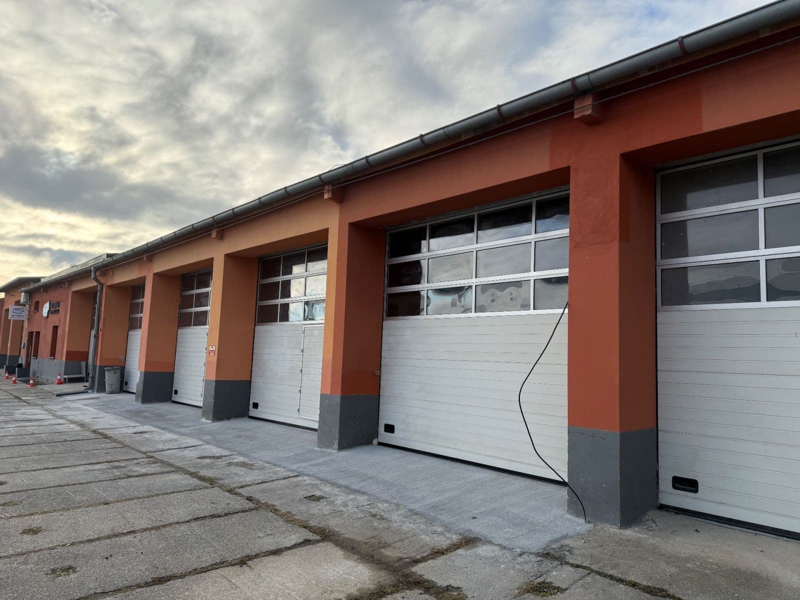 Prenájom garáže 340 m², Domažlice, Plzeňský kraj Prenájom garáže 340 m², Domažlice, Plzeňský kraj