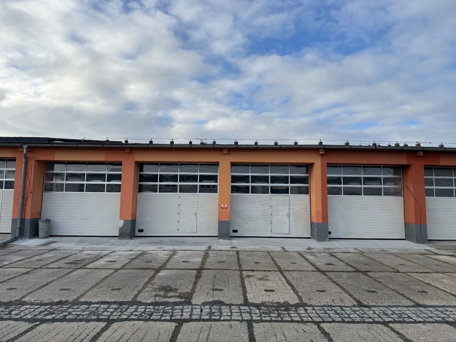 Prenájom garáže 340 m², Domažlice, Plzeňský kraj Prenájom garáže 340 m², Domažlice, Plzeňský kraj